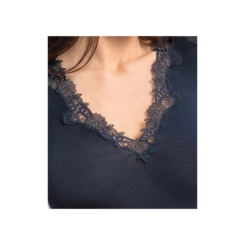 Moretta Manches Longues Col V Dentelle Laine Et Soie 2 Moretta Manches Longues Col V Dentelle Laine Et Soie – Image 2